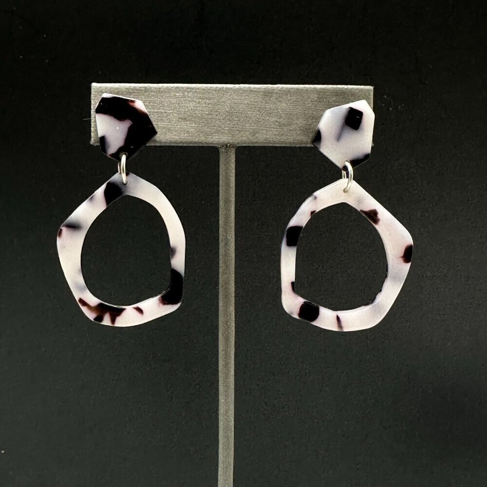 3/$30 Gray Black Acrylic Geometric Dangle Earrings Irregular Open Hoop1.75"